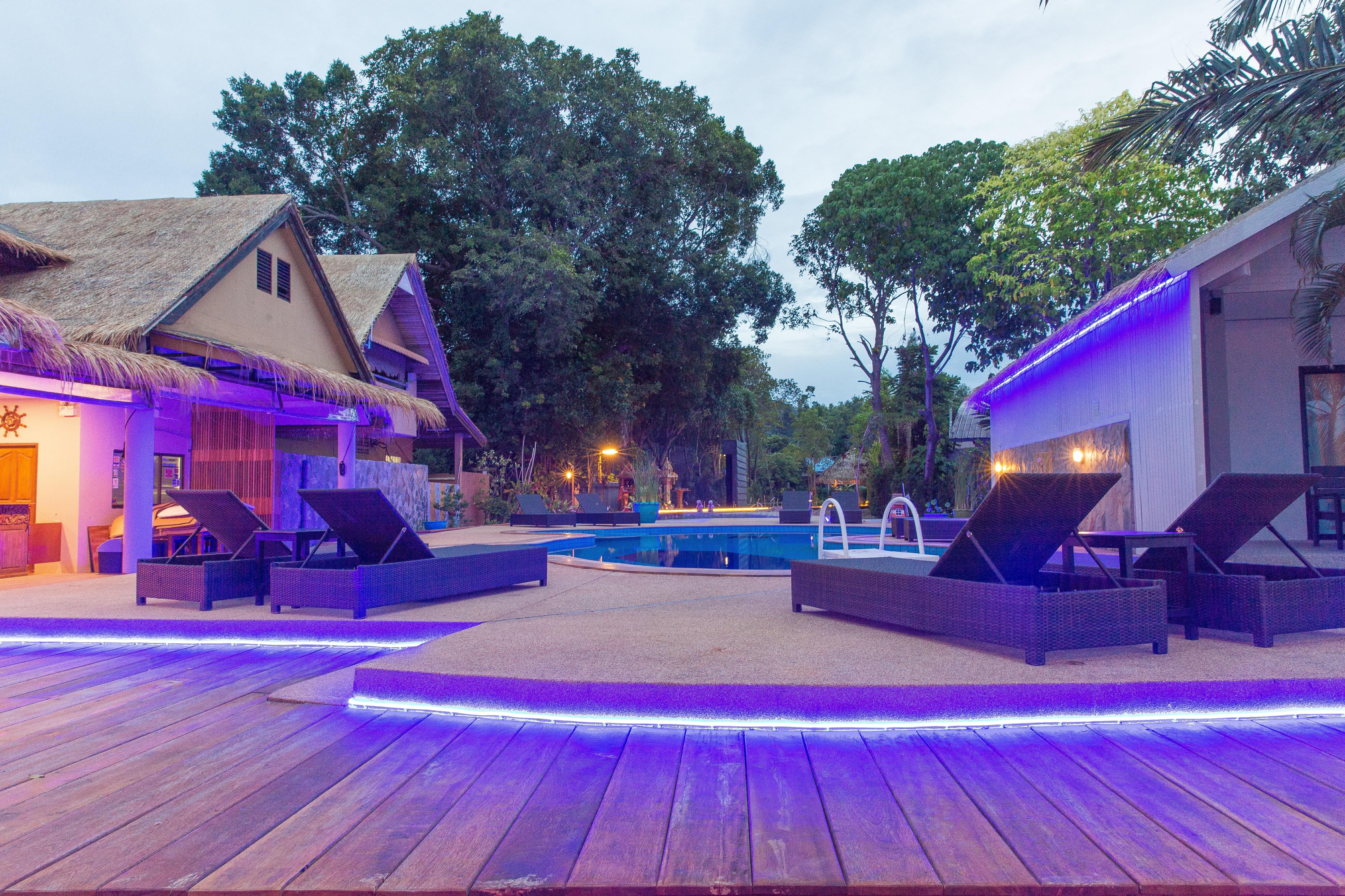 Adarin Beach Resort Mae Nam Beach Exterior foto