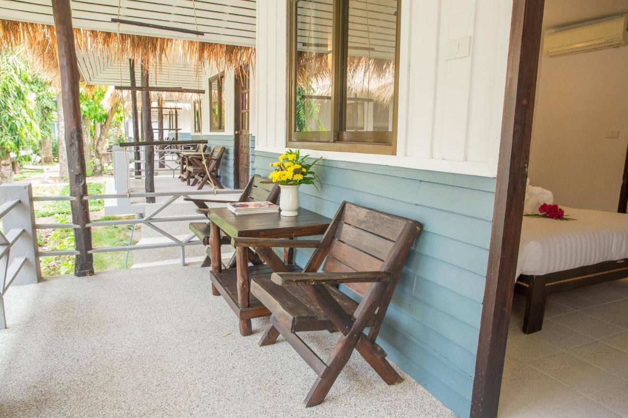 Adarin Beach Resort Mae Nam Beach Exterior foto
